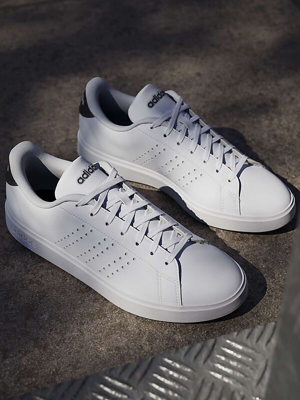 ADIDAS M Advantage 2.0 på