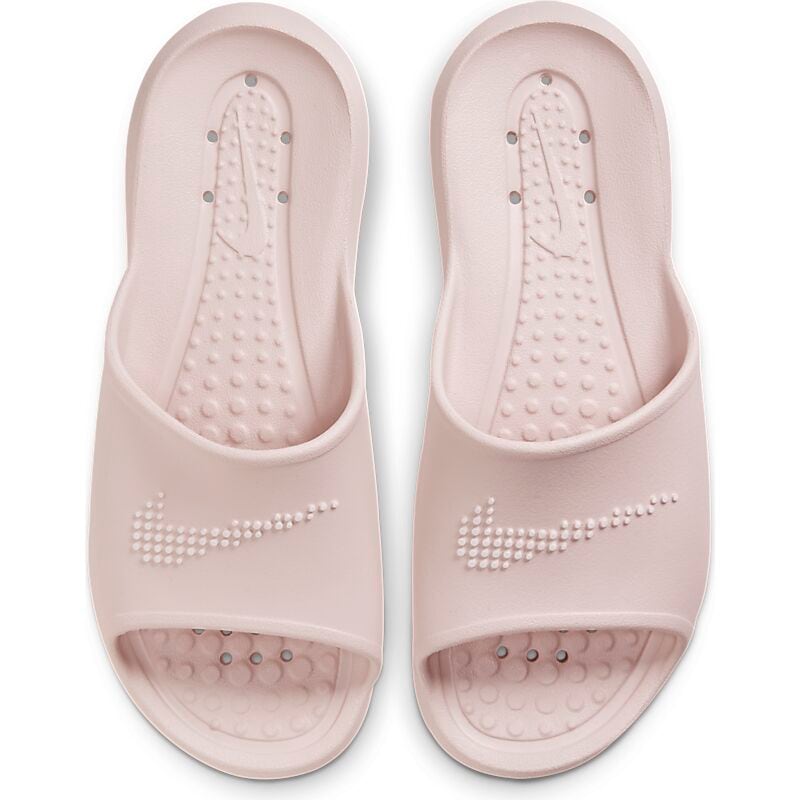 NIKE W Victori One på