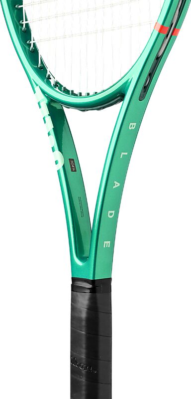 WILSON BLADE 101 TEAM V10 RKT på
