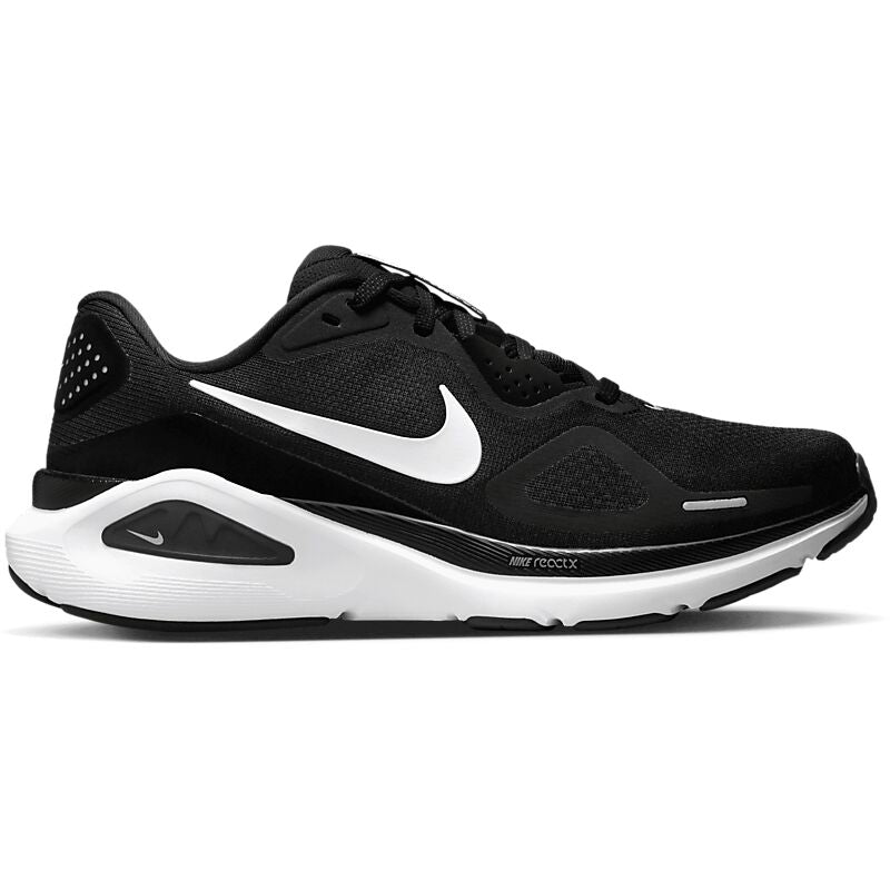 NIKE W Structure 26 på