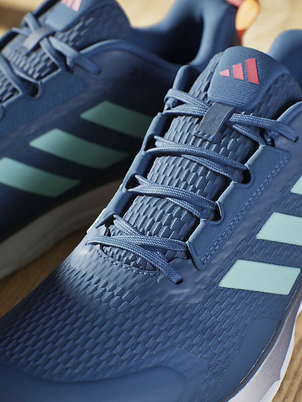 ADIDAS Novaflight 2 M på