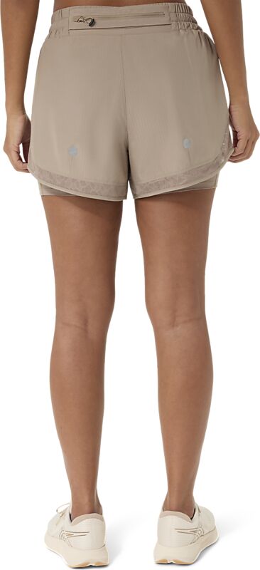 ASICS W NAGINO RUN ADJUSTABLE 4IN SHORT på
