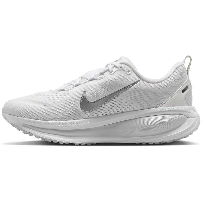 NIKE W Vomero 18 på
