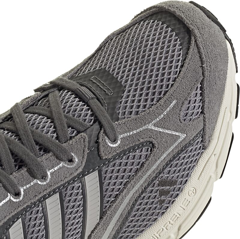 ADIDAS M SPIRITAIN 2000 på