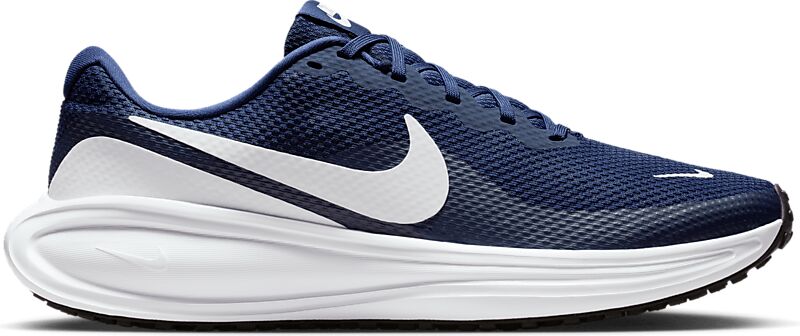 NIKE M Revolution 8 på