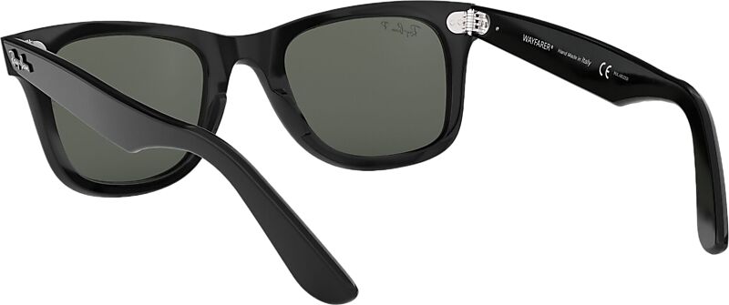 RAY-BAN WAYFARER på