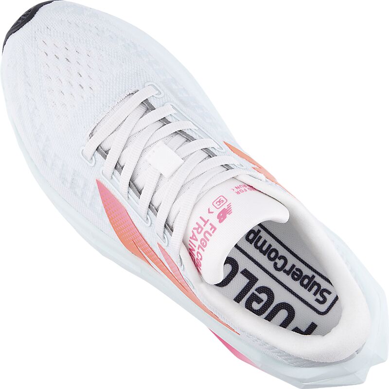 NEW BALANCE W FUELCELL SC TRAINER V3 på