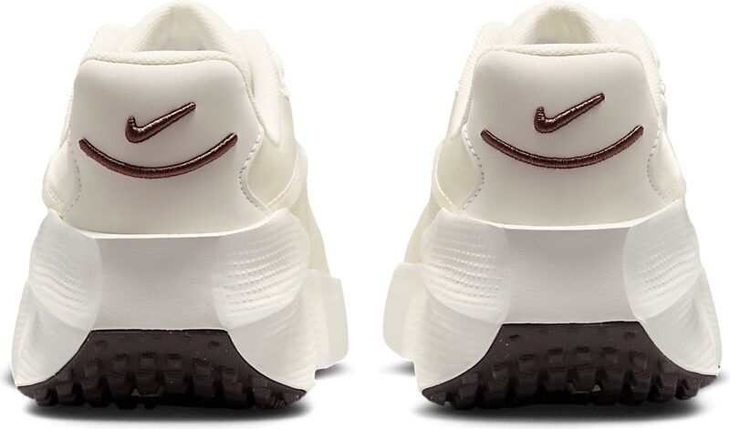 NIKE W Aura Edge Women's Shoes på