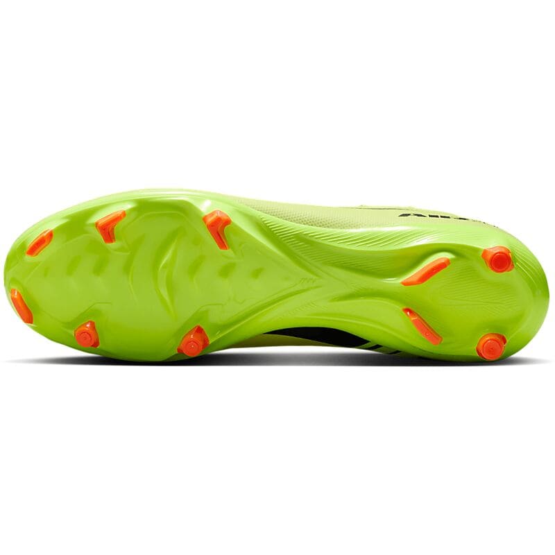 NIKE ZM Superfly 10 Acad Fg/Mg på
