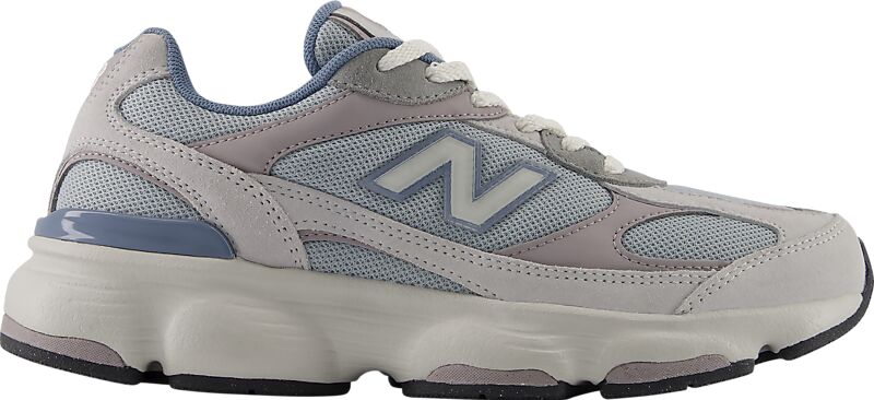 NEW BALANCE W 603 på