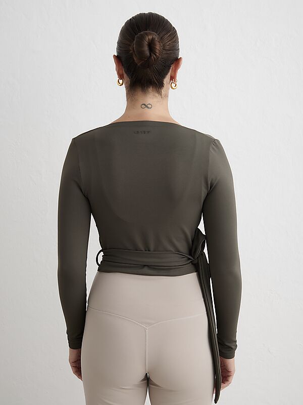 AIM´N Shape Seamless Wrap Long Sleeve på