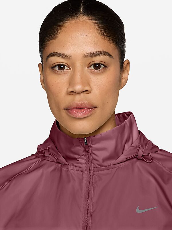NIKE W TEMPO REPEL JACKET på