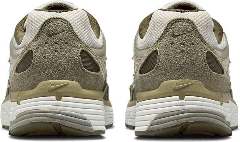 NIKE M P-6000 på