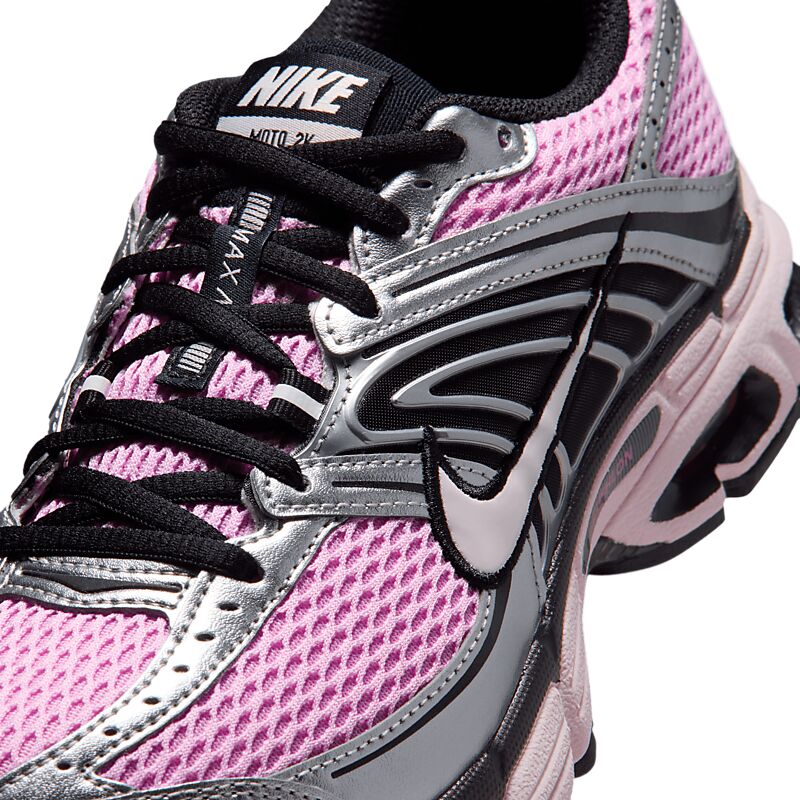 NIKE W Air Max Moto 2k på