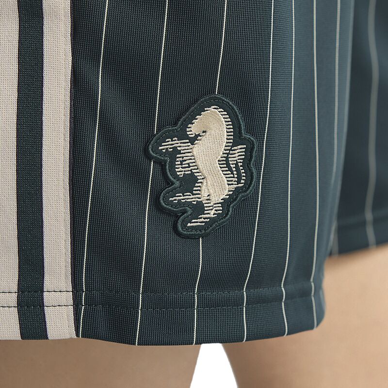 ADIDAS ORIGINALS Juve Icon Shorts på