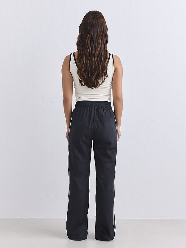 AIM´N BALANCE TRACKSUIT PANTS på