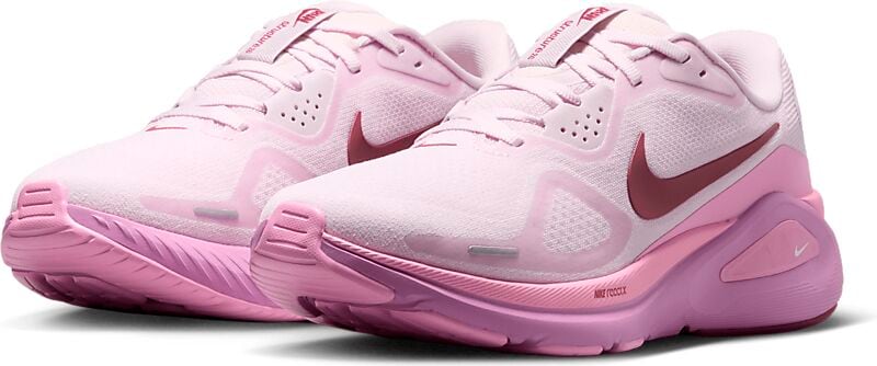 NIKE W Structure 26 på
