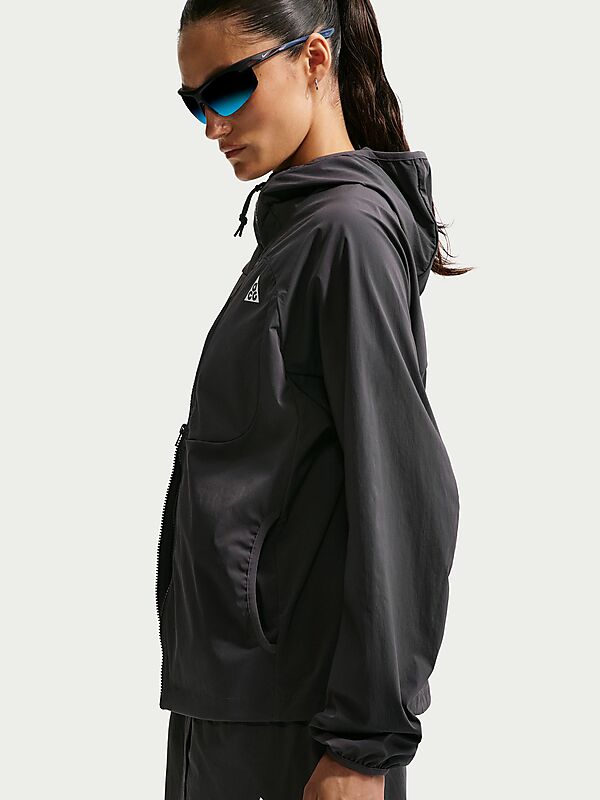 NIKE W ACG UV FIVE TOWERS JKT på