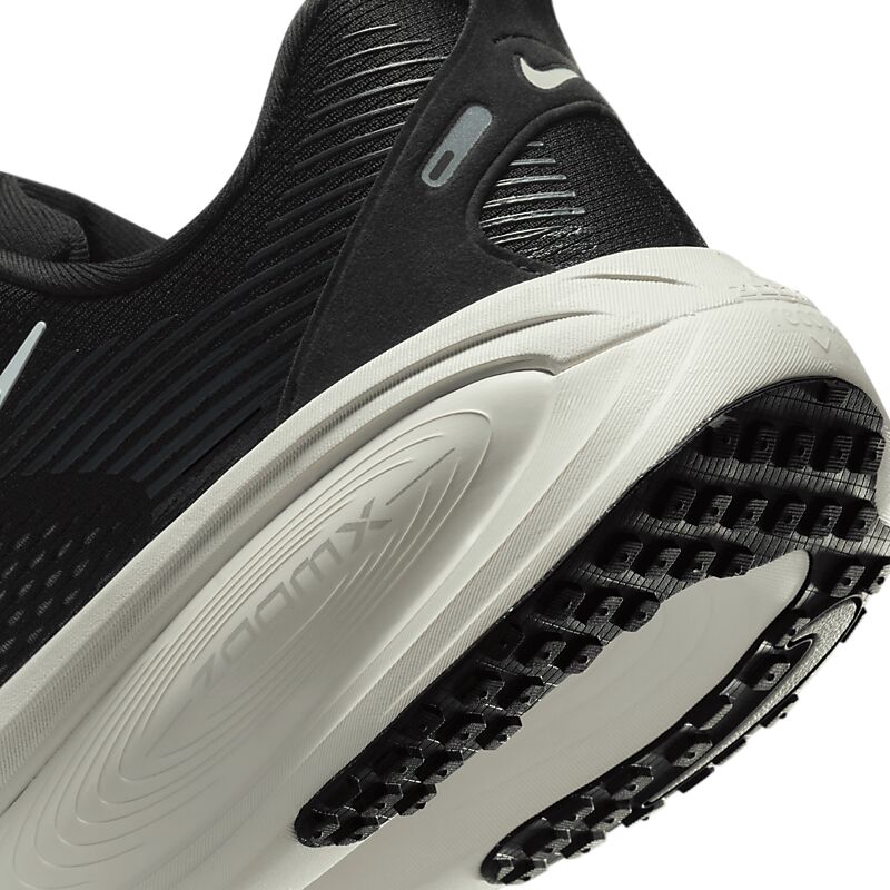 NIKE M Vomero 18 Wide på