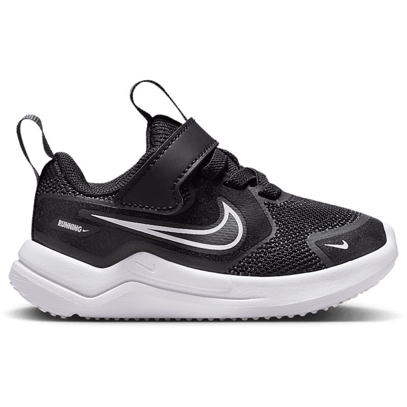 NIKE K Cosmic Runner på