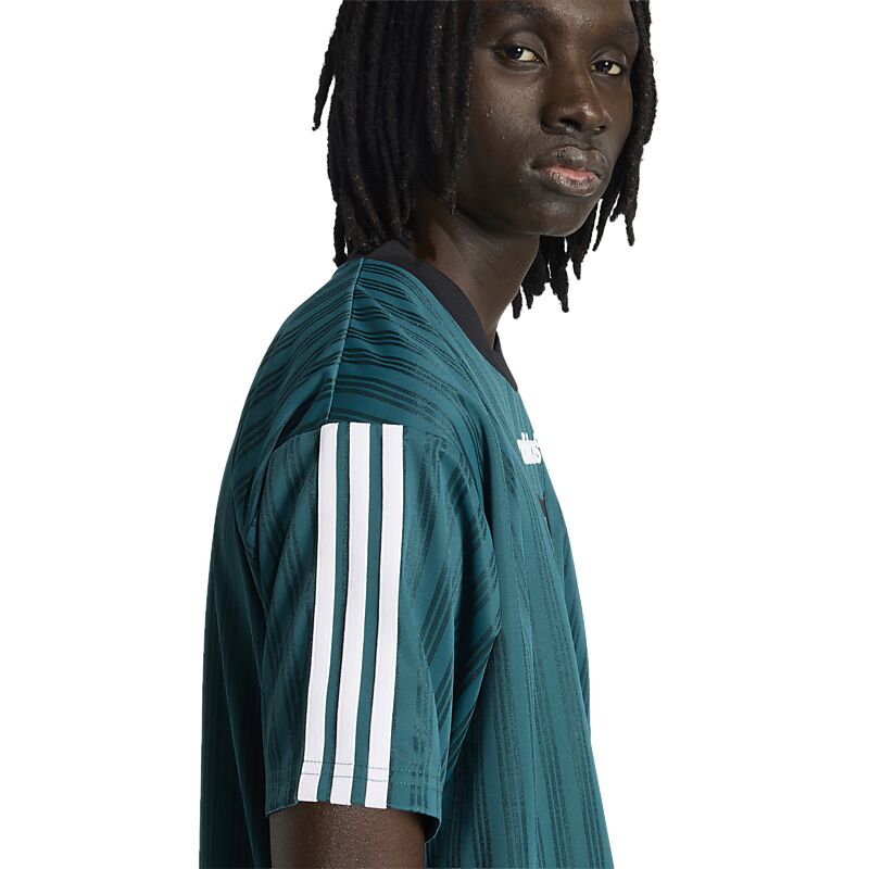 ADIDAS ORIGINALS LFC POLY TEE 95 på