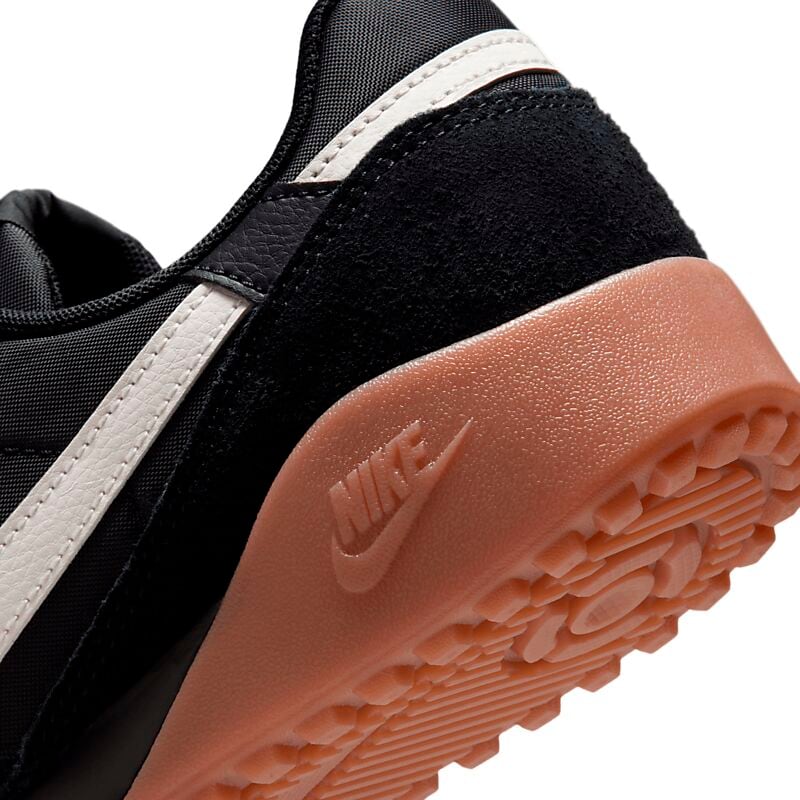NIKE W Terra Manta Suede på