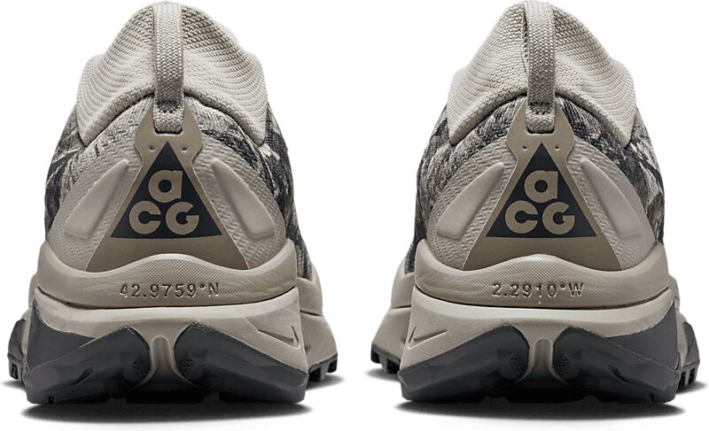 NIKE W NIKE ACG ZEGAMA WOMEN'S TRAIL RUNNI på
