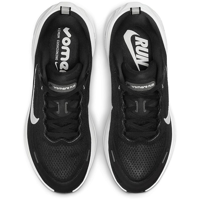 NIKE W Vomero Plus på
