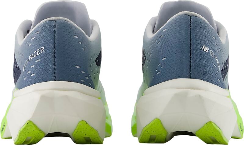 NEW BALANCE W Fuelcell Supercomp Pacer V2 på