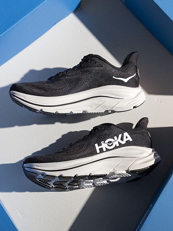 HOKA W Clifton 10 på