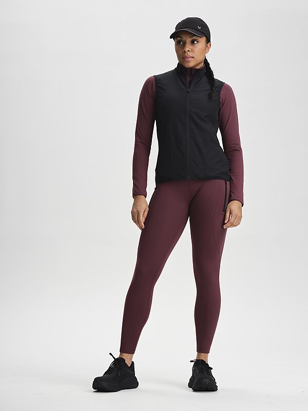 SOC W Run Wind Vest på