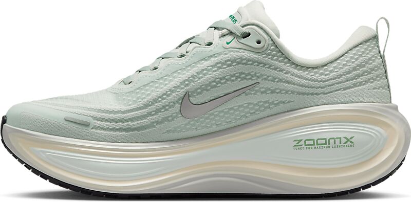NIKE W Vomero Plus på