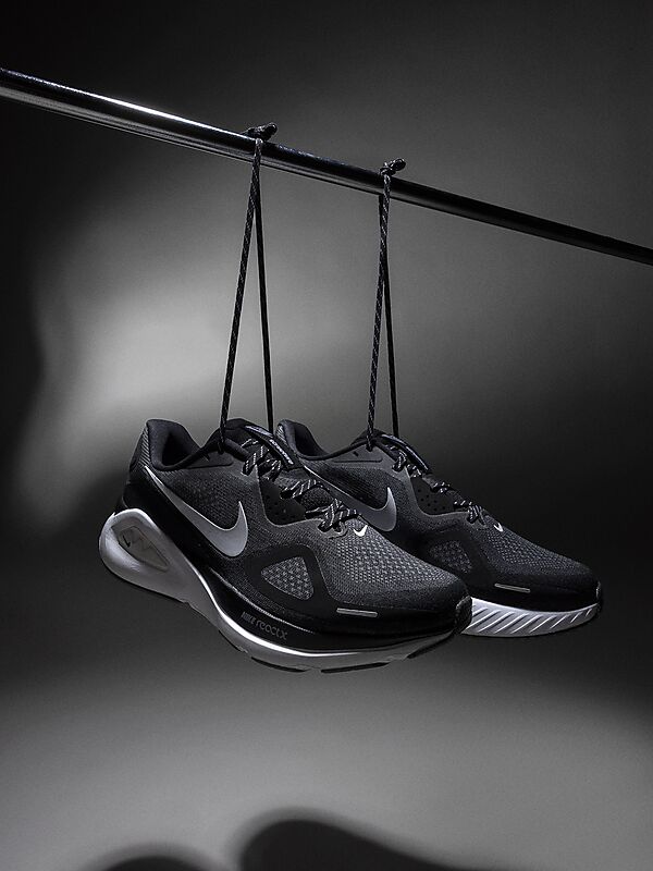 NIKE W Structure 26 på