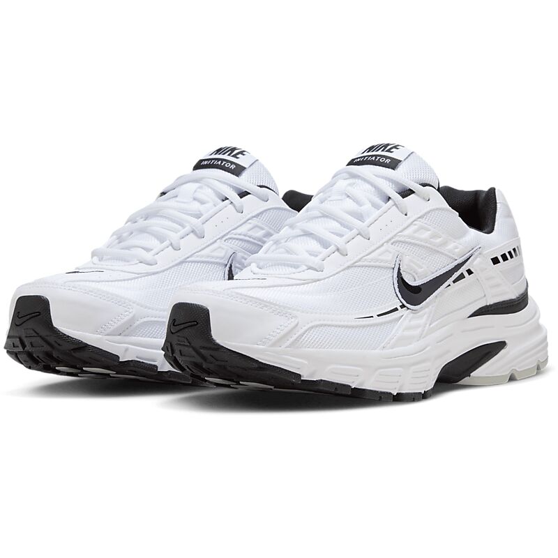 NIKE M Initiator på