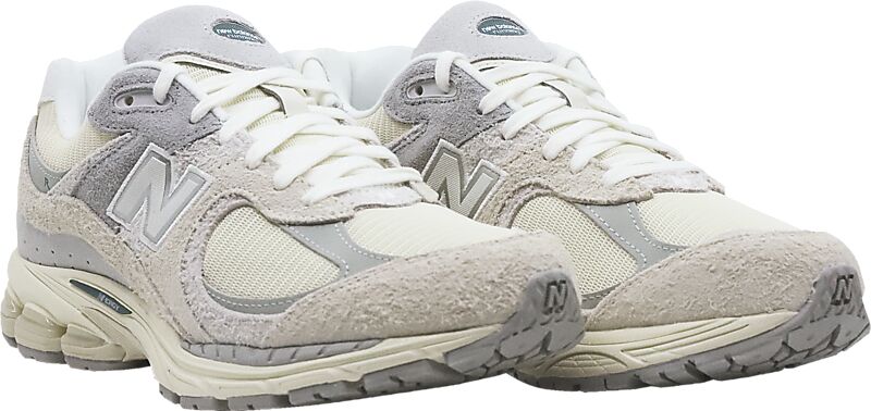 NEW BALANCE U 2002 på
