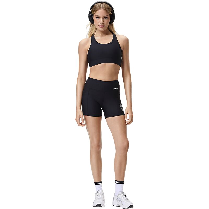 STRONGER Signature Pocket Contouring Shorts på