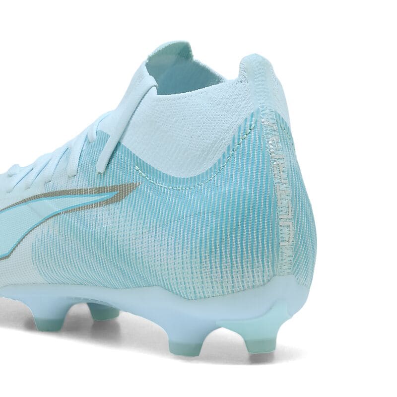 PUMA W Ultra 5 Match+ Light Up Fg/Ag på