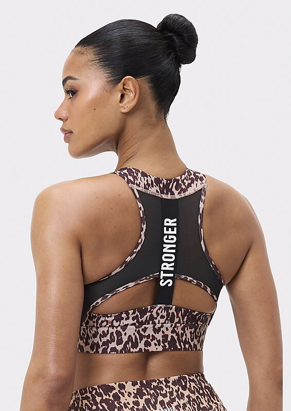 STRONGER Bounce Sports Bra på