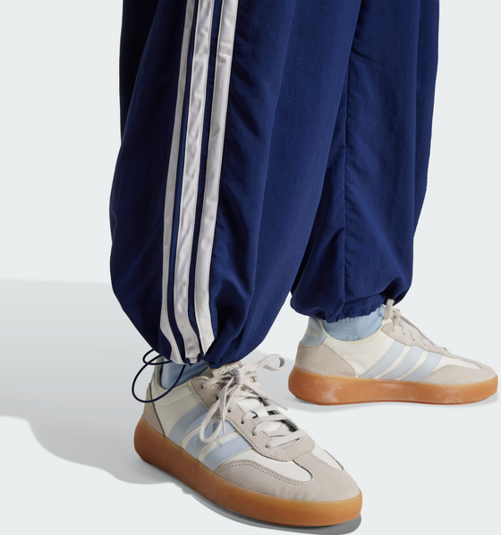 ADIDAS Adidas Essentials 3-stripes Lifestyle Woven Parachute Byxor på