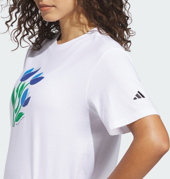 ADIDAS Adidas Floral Bloom At Your Own Pace T-shirt Med Grafik på