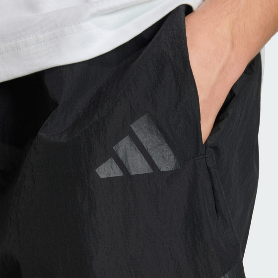 ADIDAS Adidas Mercedes - Amg Petronas Formula 1 Team Night Woven Shorts på