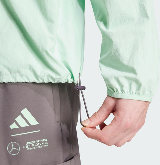 ADIDAS Adidas Mercedes - Amg Petronas Formula One Team Premium Woven Vindjacka på