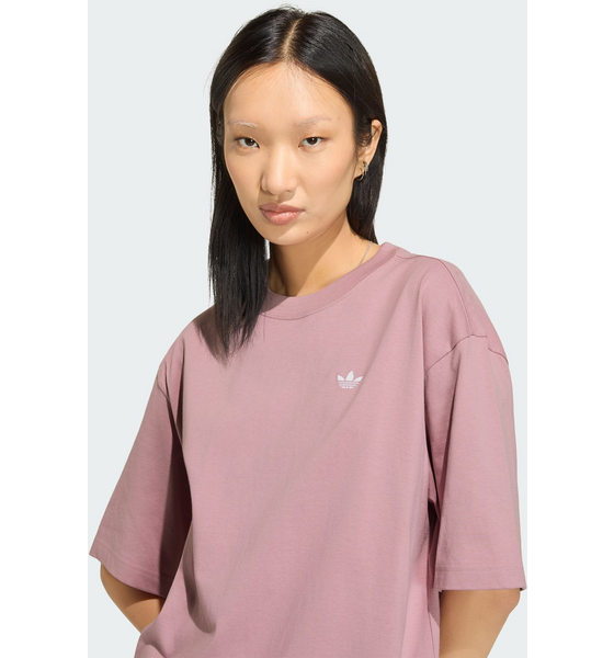 ADIDAS ORIGINALS Adidas Originals Essentials Boyfriend T-shirt på