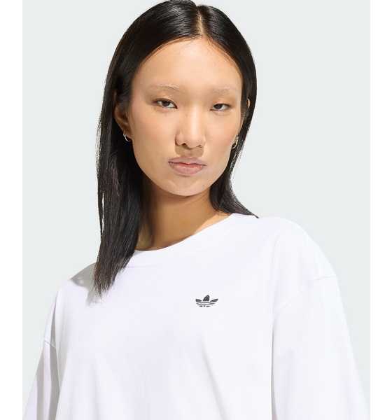 ADIDAS ORIGINALS Adidas Originals Essentials Boyfriend T-shirt på