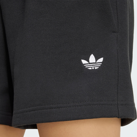 ADIDAS ORIGINALS Adidas Originals Essentials Fleece Shorts på