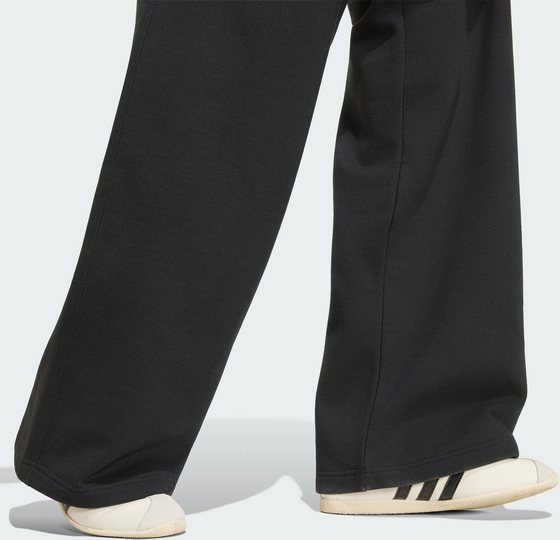 ADIDAS ORIGINALS Adidas Originals Essentials Fleecebyxor Med Vida Ben på
