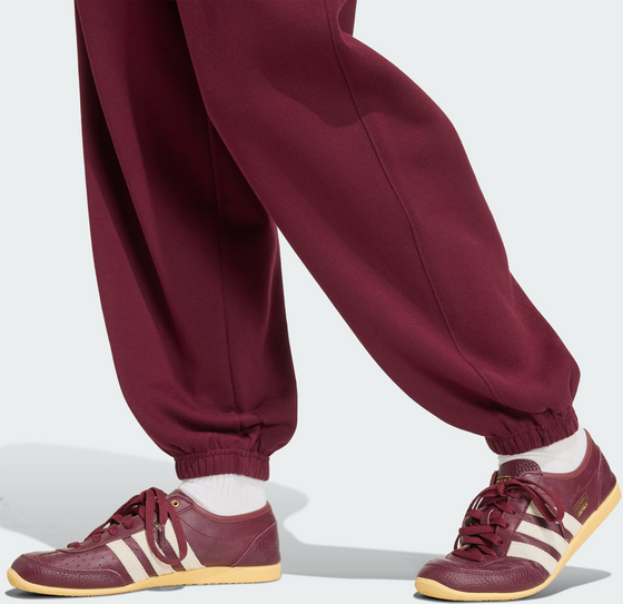 ADIDAS ORIGINALS Adidas Originals Essentials Loose Fleece Joggingbyxor på