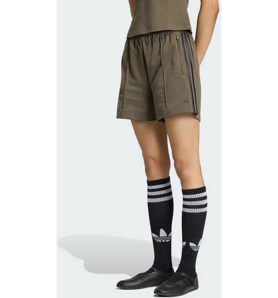 ADIDAS ORIGINALS Adidas Originals Firebird Classic Shorts på