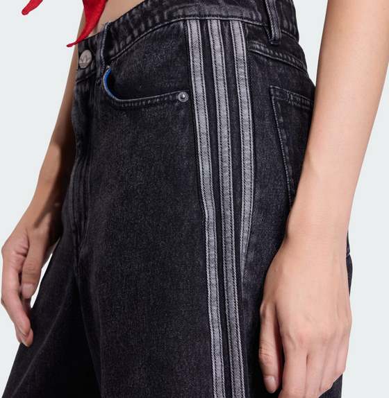 ADIDAS ORIGINALS Adidas Originals Firebird Jorts Denim på