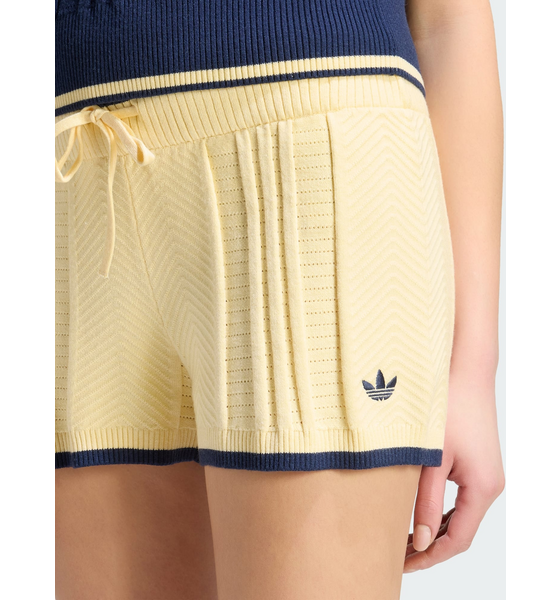 ADIDAS ORIGINALS Adidas Originals Kabelstickade Shorts på